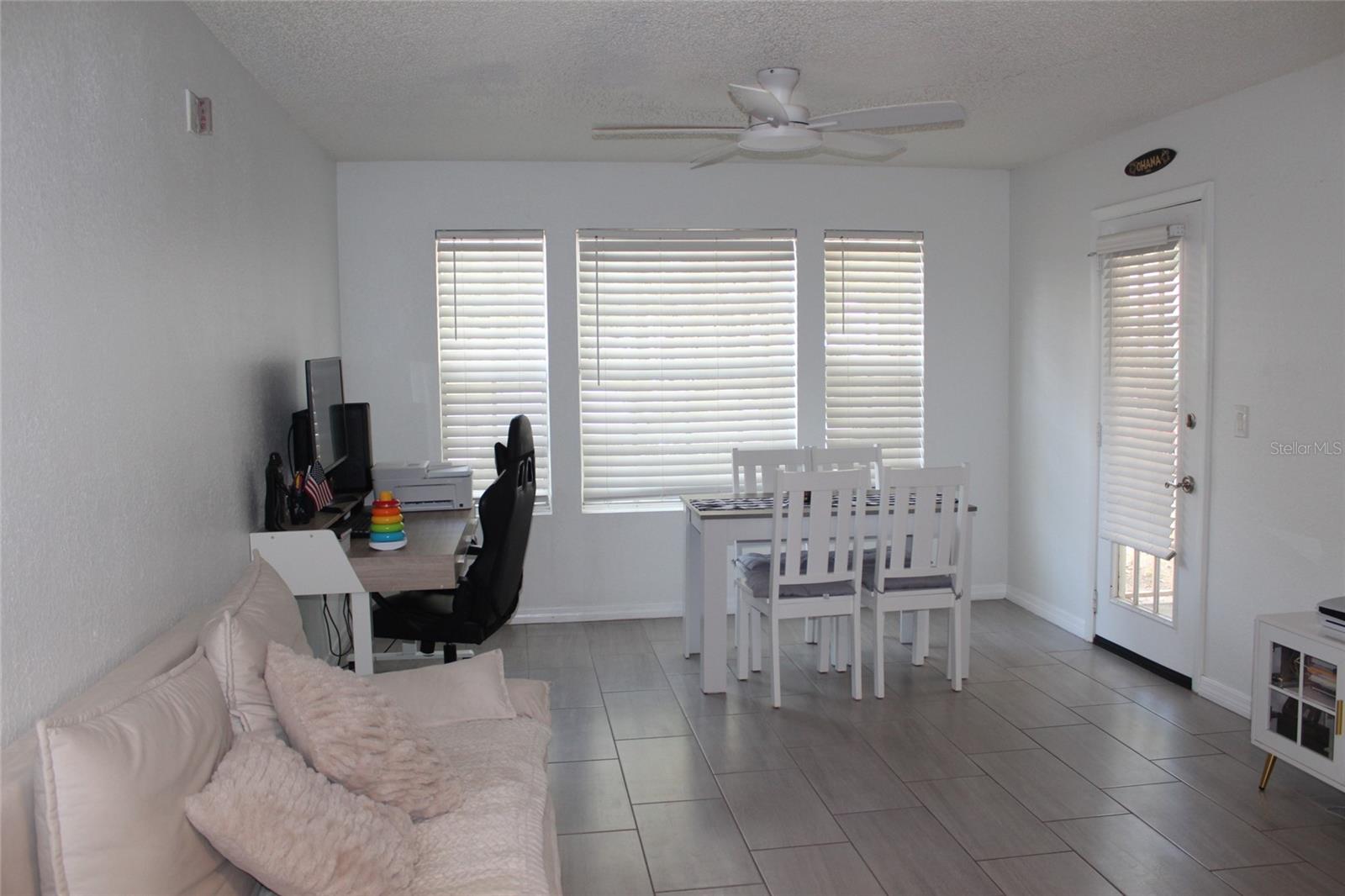 Listing photo id 20 for 11508 Westwood Boulevard 315