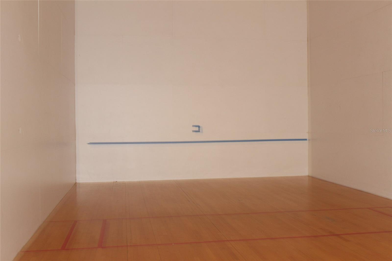 Listing photo id 39 for 11508 Westwood Boulevard 315