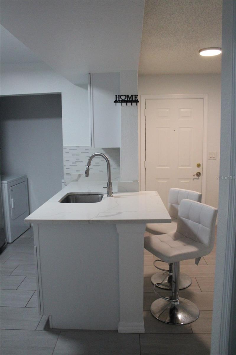 Listing photo id 5 for 11508 Westwood Boulevard 315