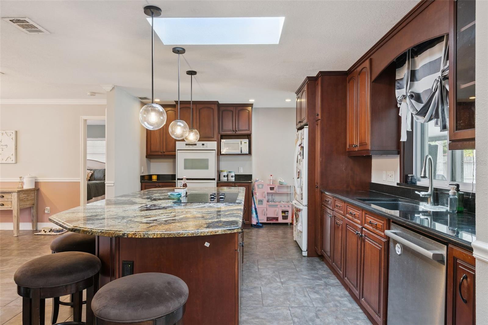 Image 10 of 38 For 5236 Albert Drive