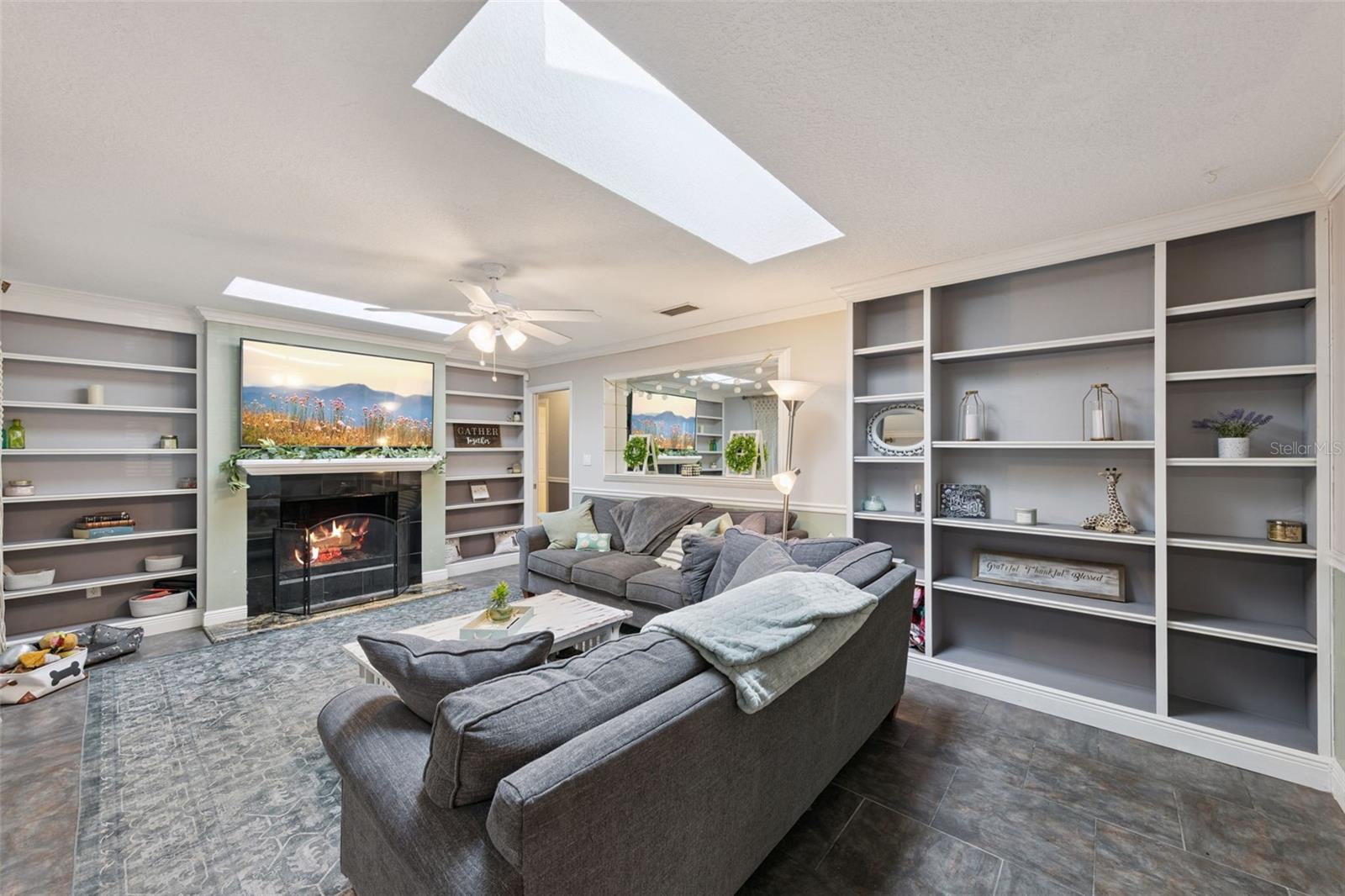 Image 11 of 38 For 5236 Albert Drive