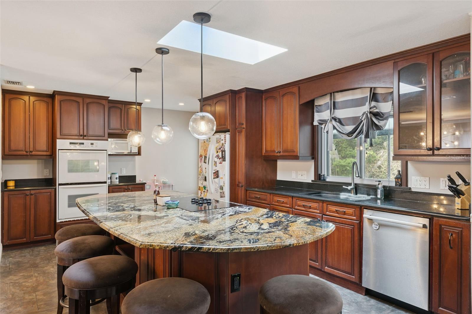 Image 9 of 38 For 5236 Albert Drive