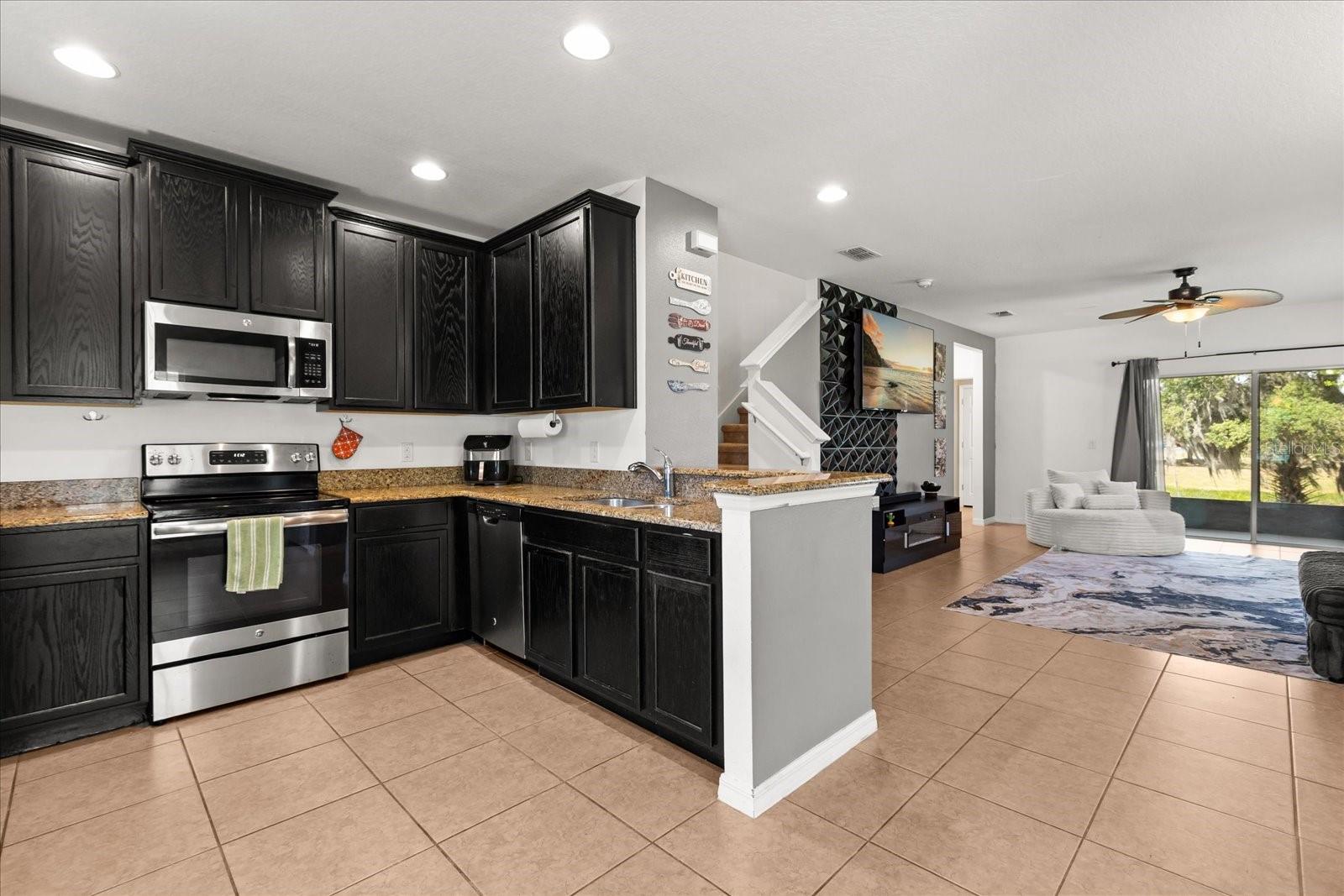 Image 5 of 26 For 152 Primrose Drive