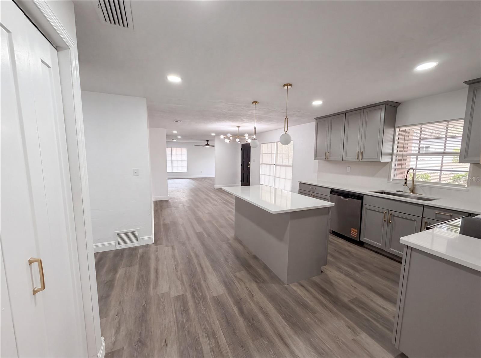 Image 11 of 25 For 3725 8th Avenue