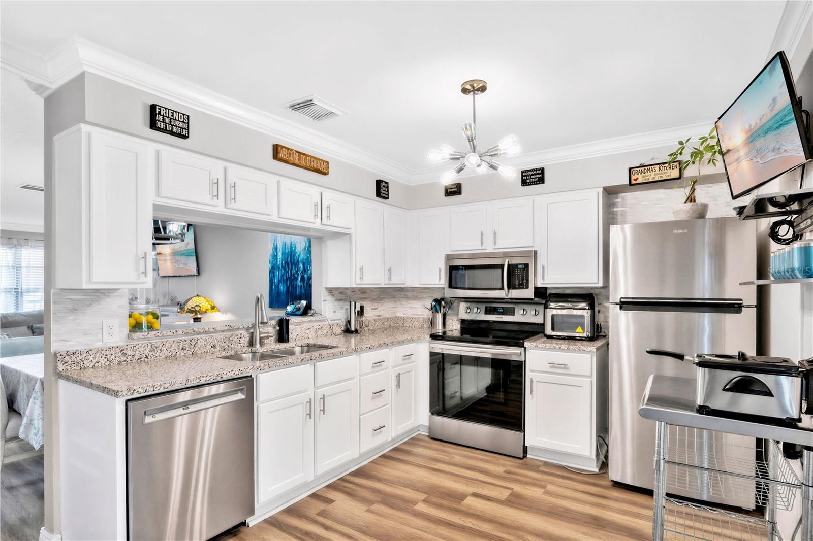 Image 10 of 31 For 7432 Golden Glenn Court