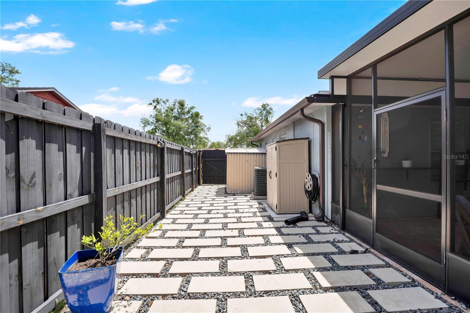 Image 21 of 31 For 7432 Golden Glenn Court