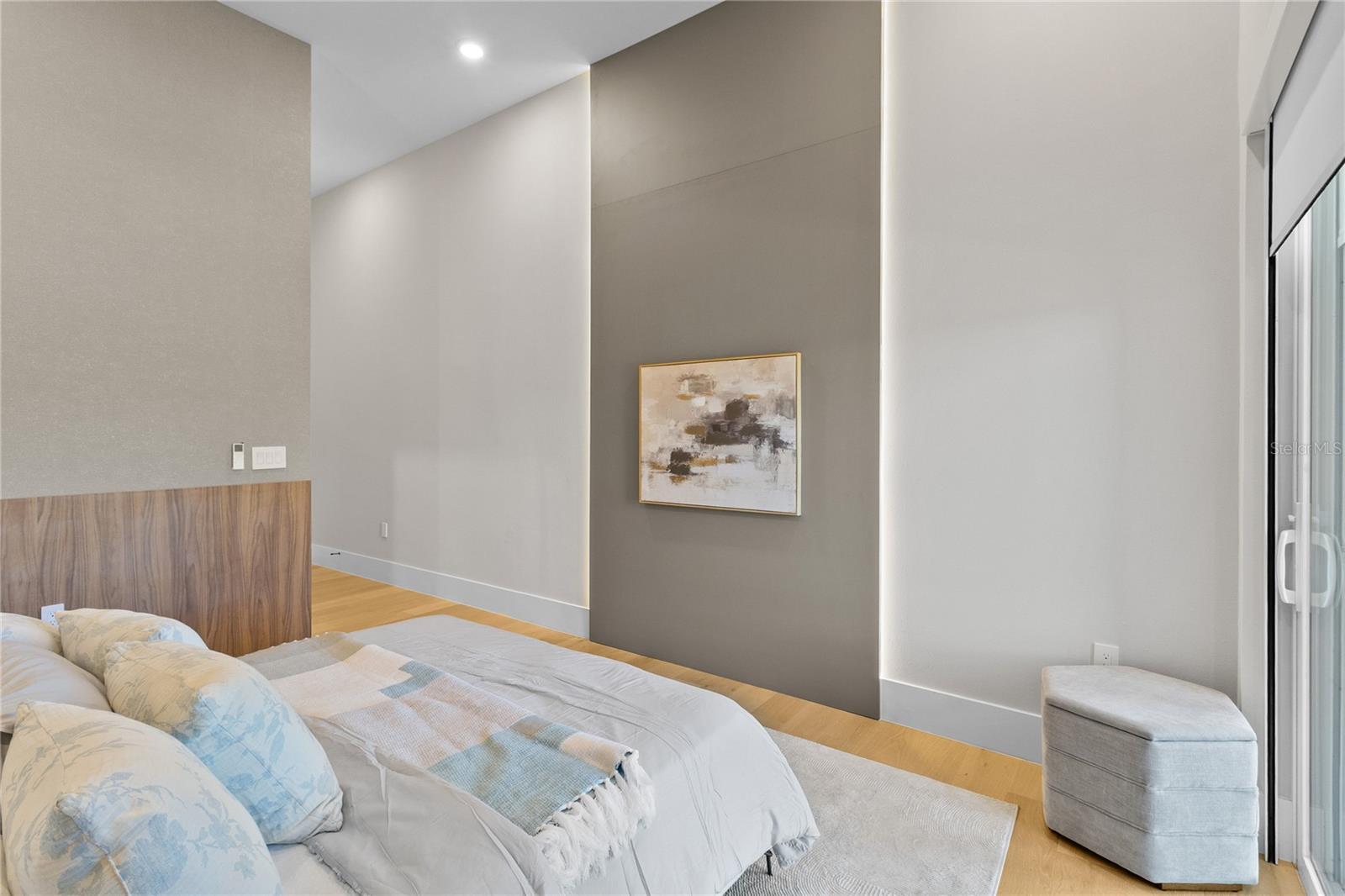 Image 19 of 66 For 16809 Bolsena Drive
