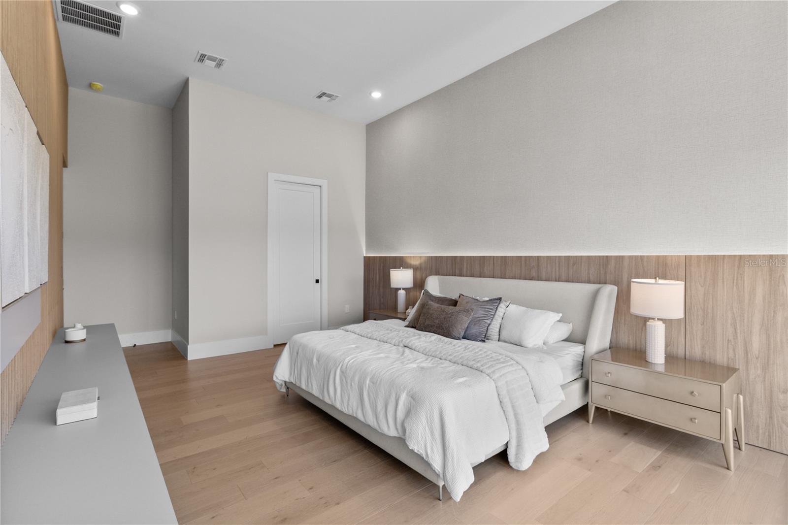 Image 26 of 66 For 16809 Bolsena Drive