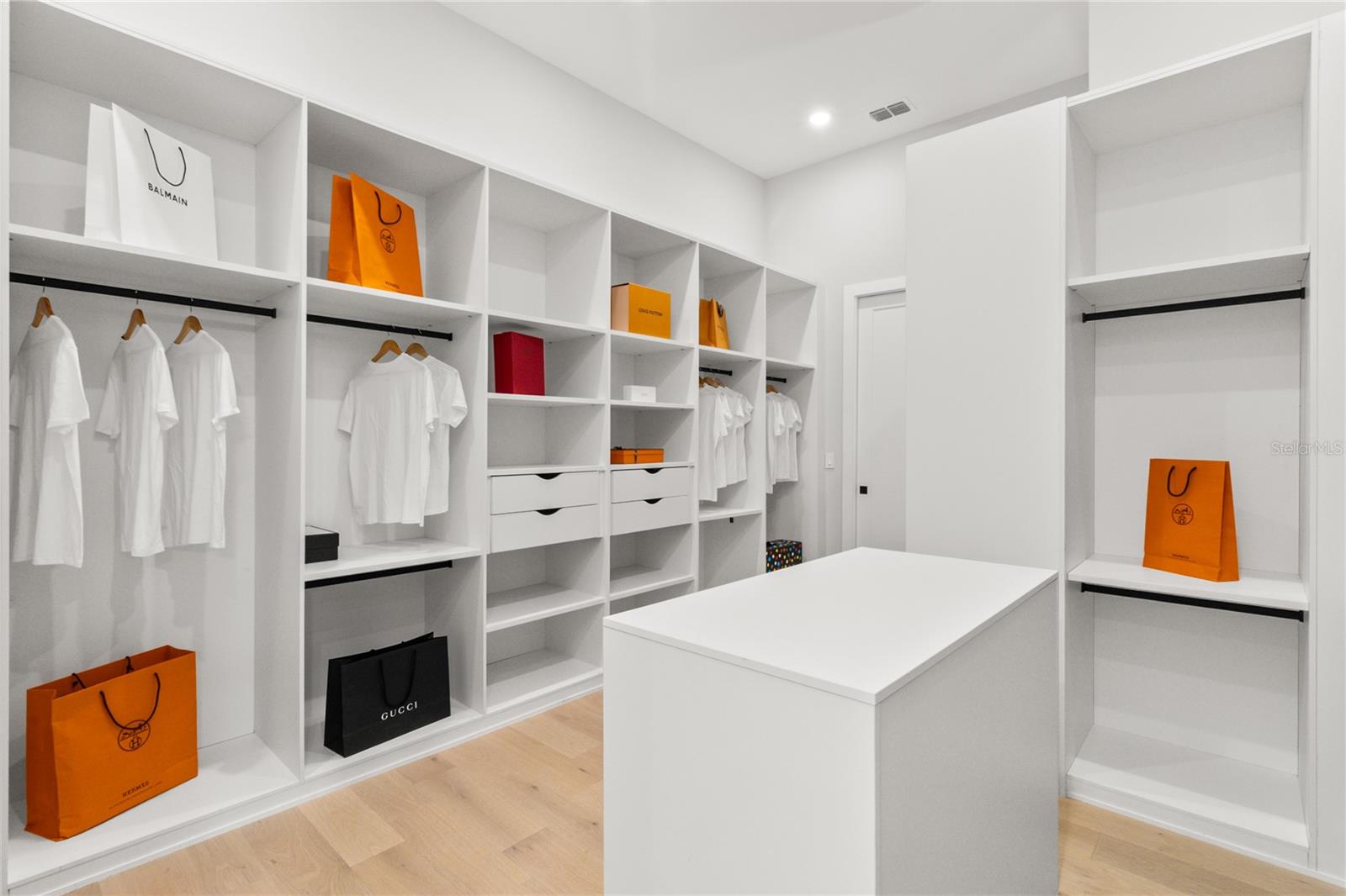 Image 29 of 66 For 16809 Bolsena Drive
