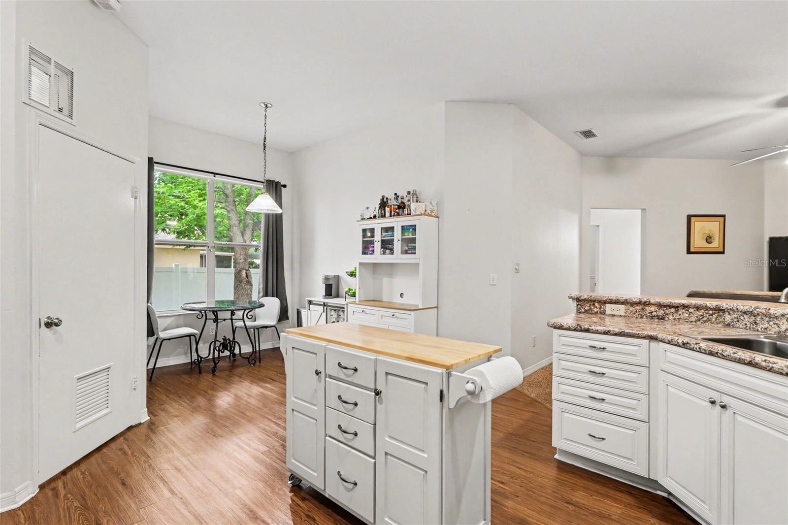 Image 13 of 29 For 14825 Greater Pines Boulevard