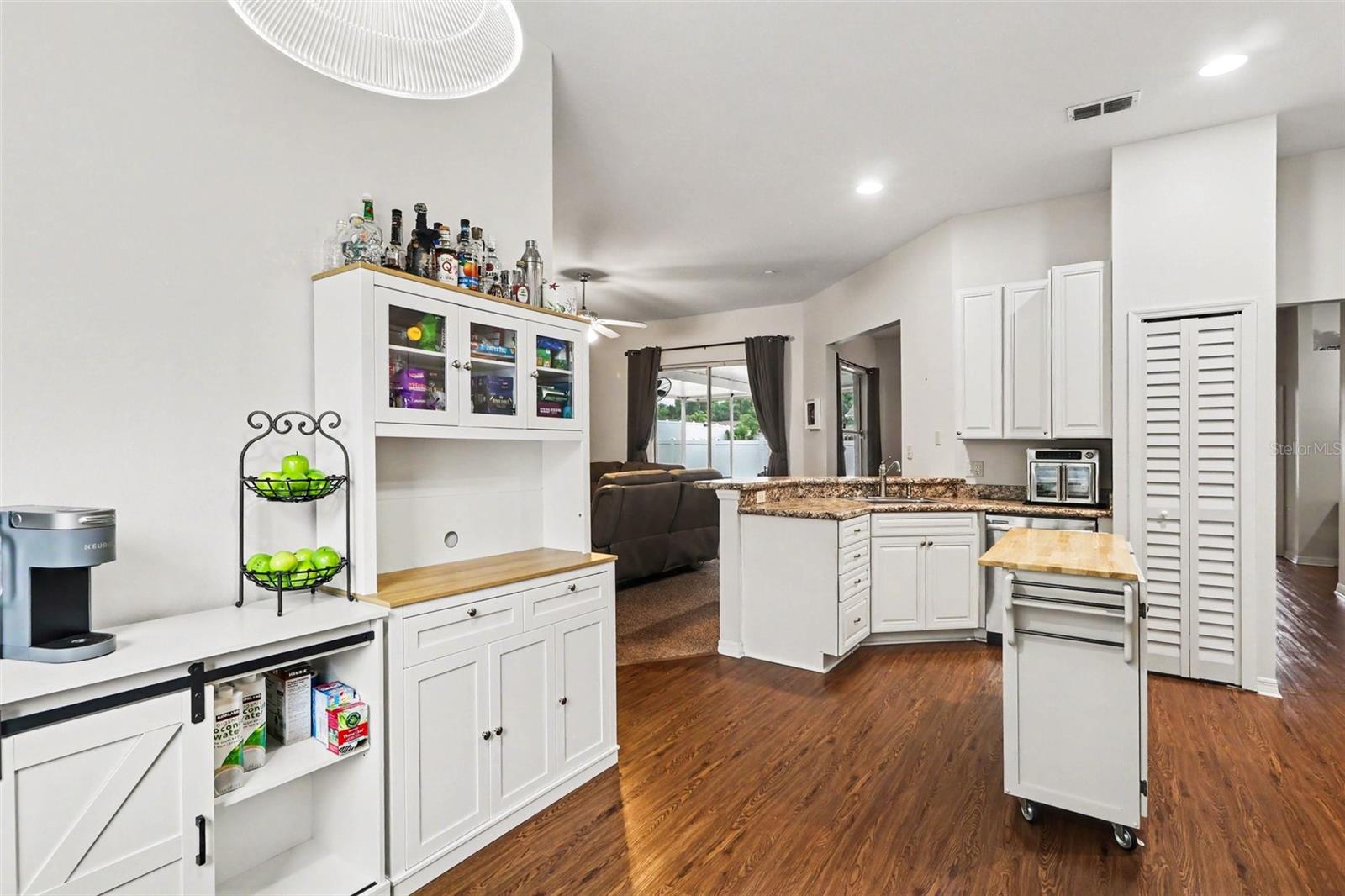 Image 14 of 29 For 14825 Greater Pines Boulevard