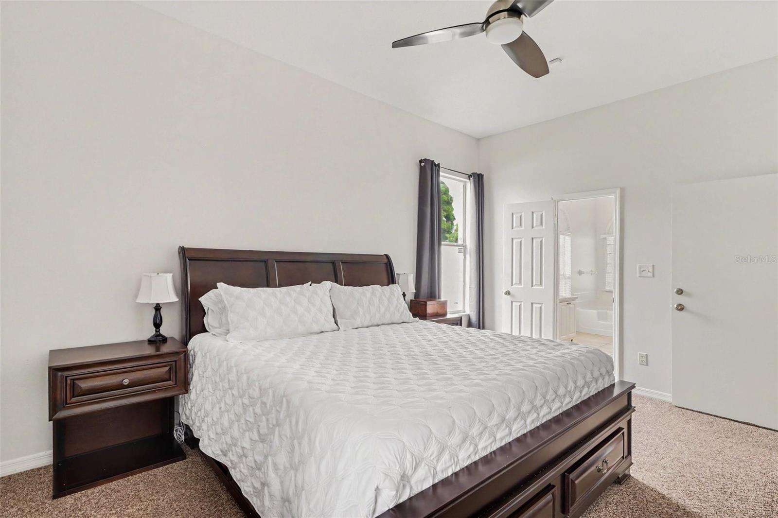 Image 16 of 29 For 14825 Greater Pines Boulevard