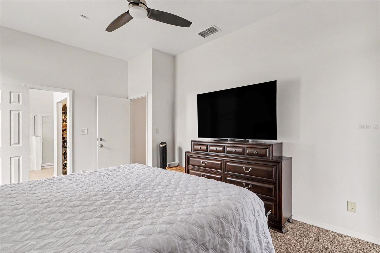 Image 17 of 29 For 14825 Greater Pines Boulevard