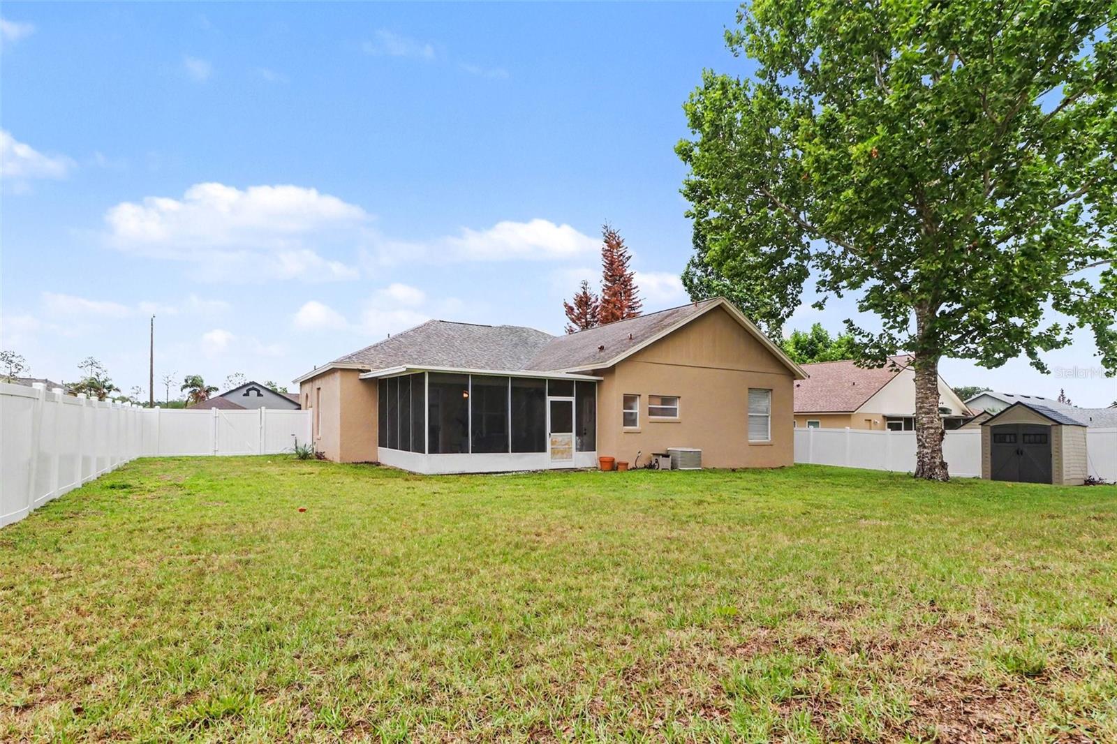 Image 28 of 29 For 14825 Greater Pines Boulevard