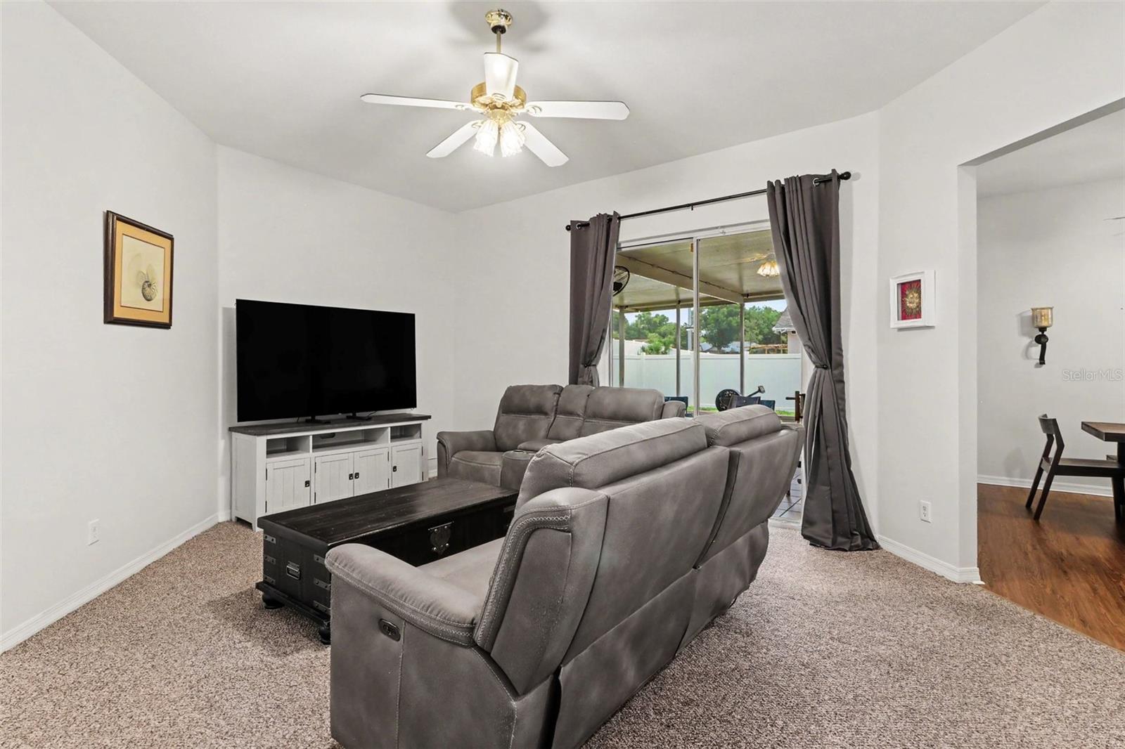 Image 7 of 29 For 14825 Greater Pines Boulevard