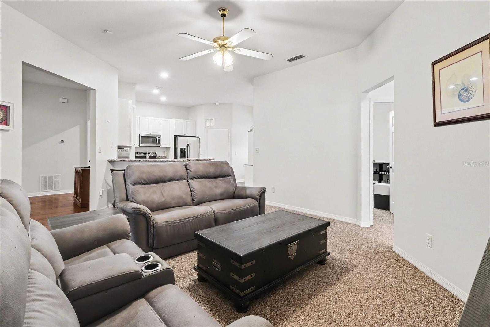 Image 8 of 29 For 14825 Greater Pines Boulevard