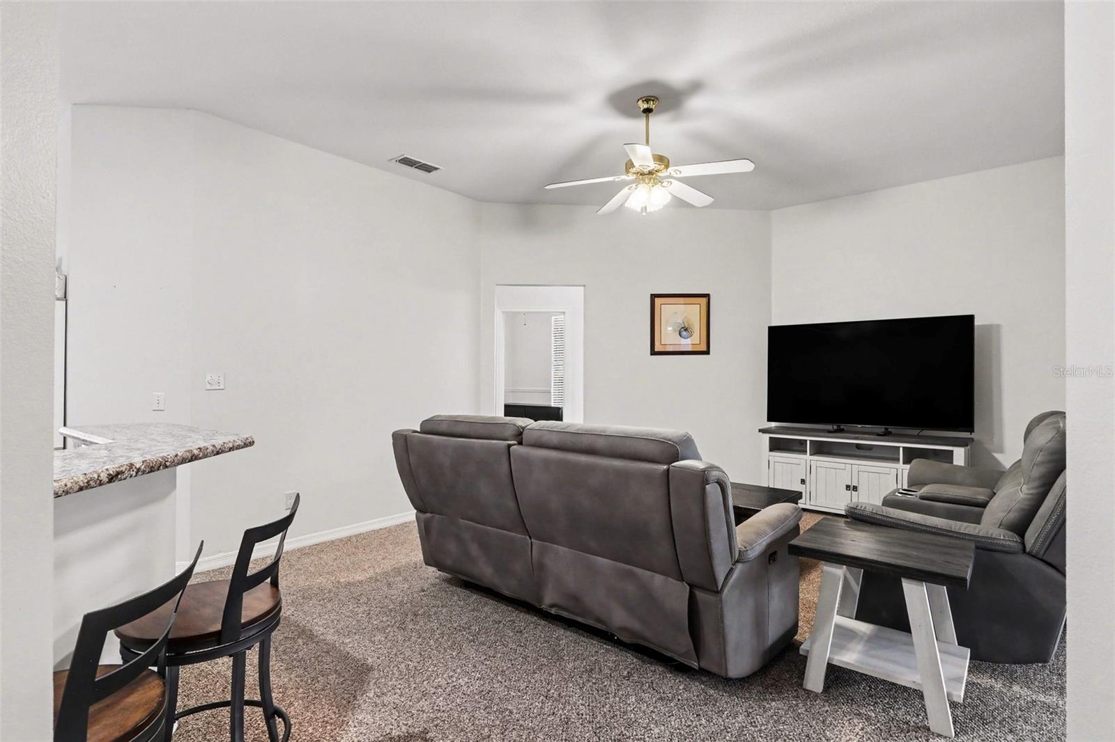 Image 9 of 29 For 14825 Greater Pines Boulevard