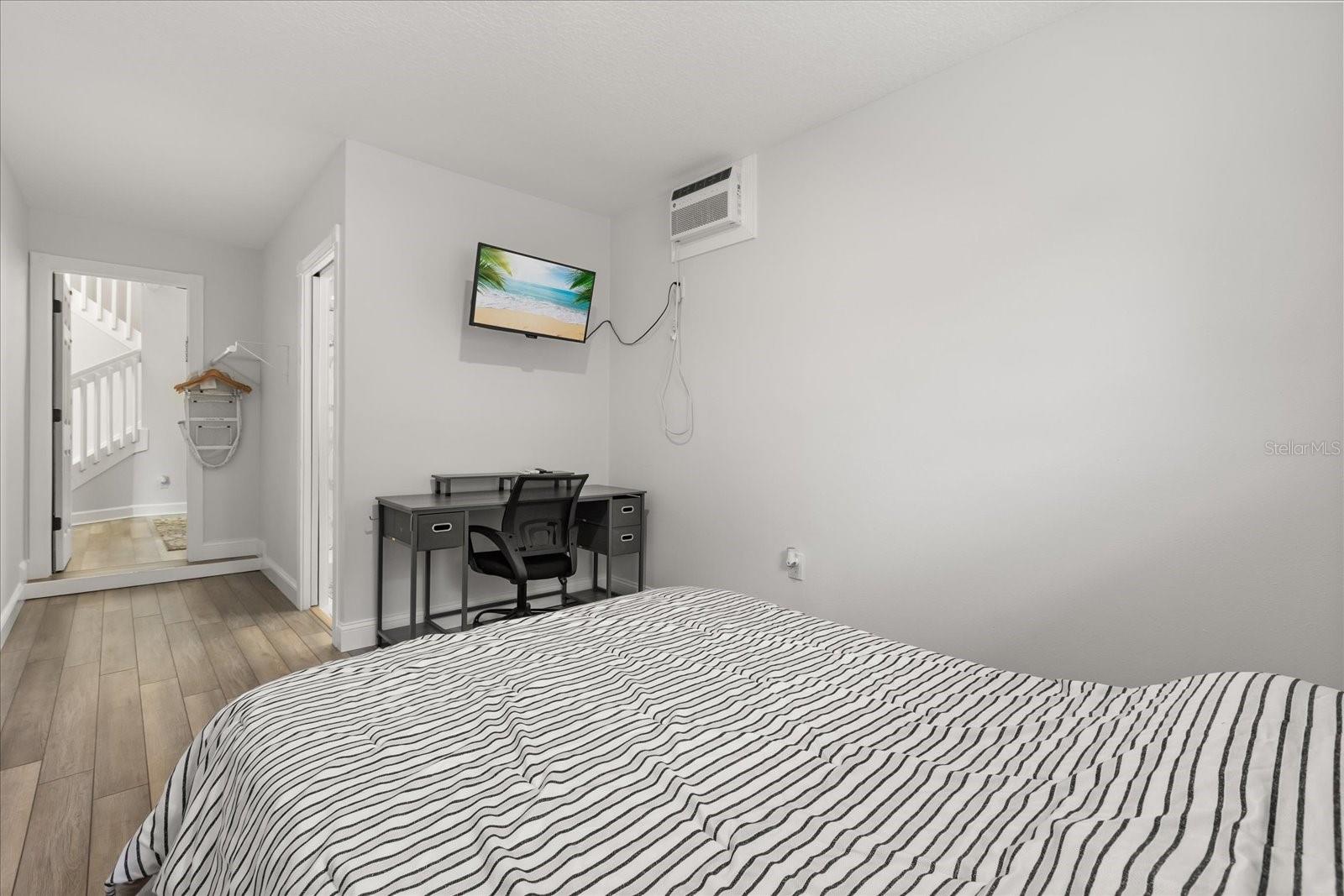 Image 43 of 54 For 1792 Glenhaven Circle