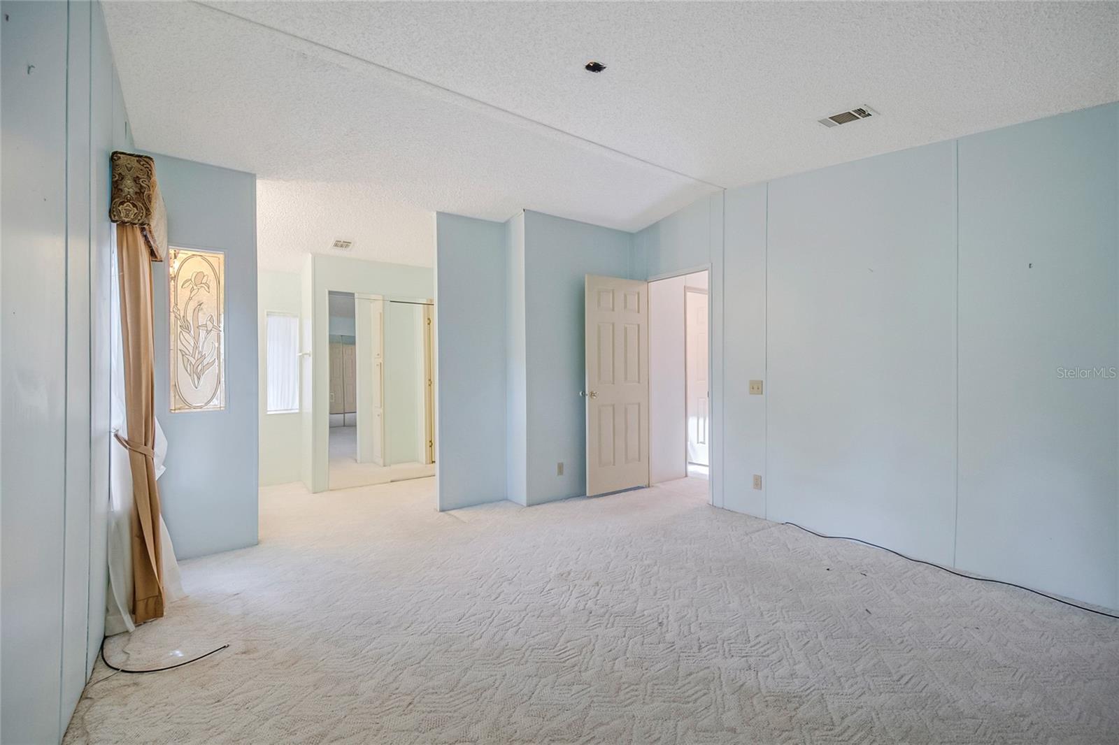 Image 16 of 48 For 3971 Cohen Drive 739