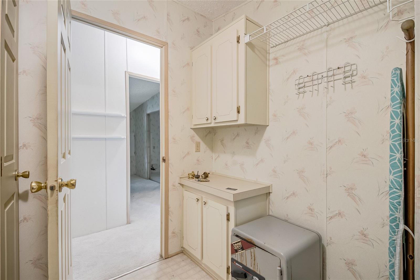 Image 21 of 48 For 3971 Cohen Drive 739