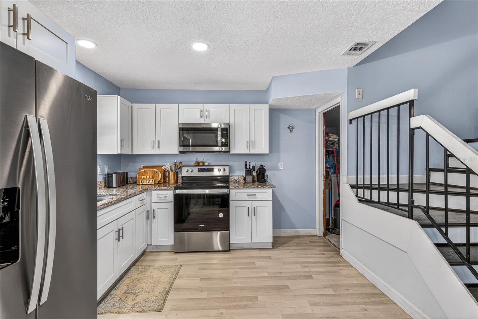 Image 14 of 45 For 1767 Iroquois Drive