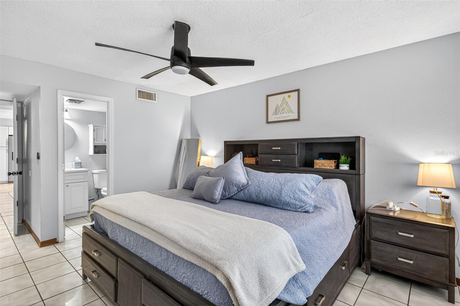 Image 19 of 45 For 1767 Iroquois Drive