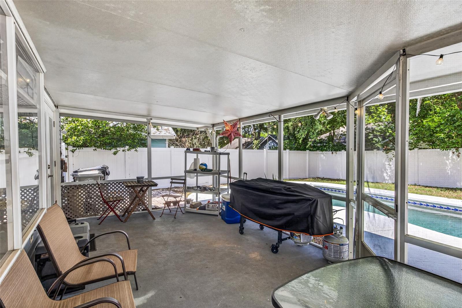 Image 37 of 45 For 1767 Iroquois Drive