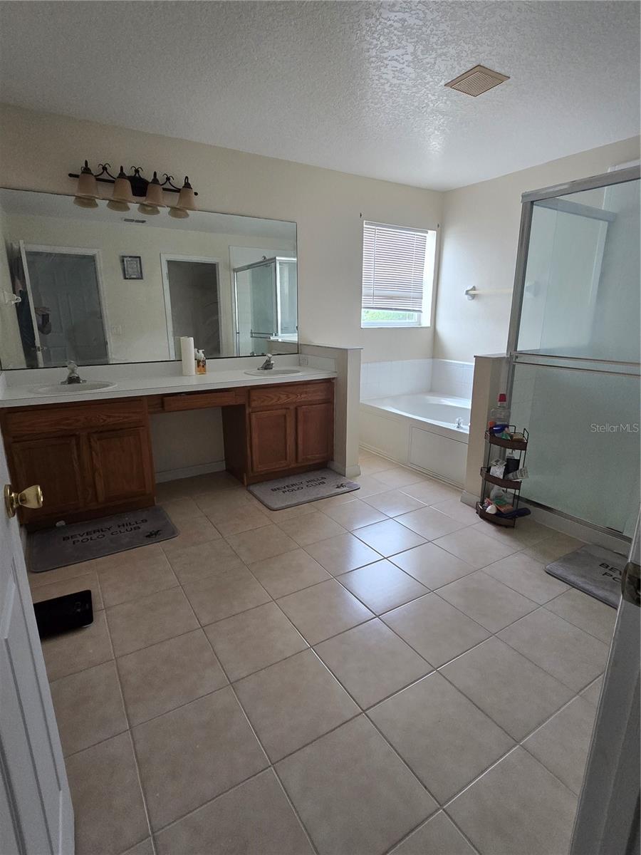 Image 9 of 16 For 2500 Baykal Drive