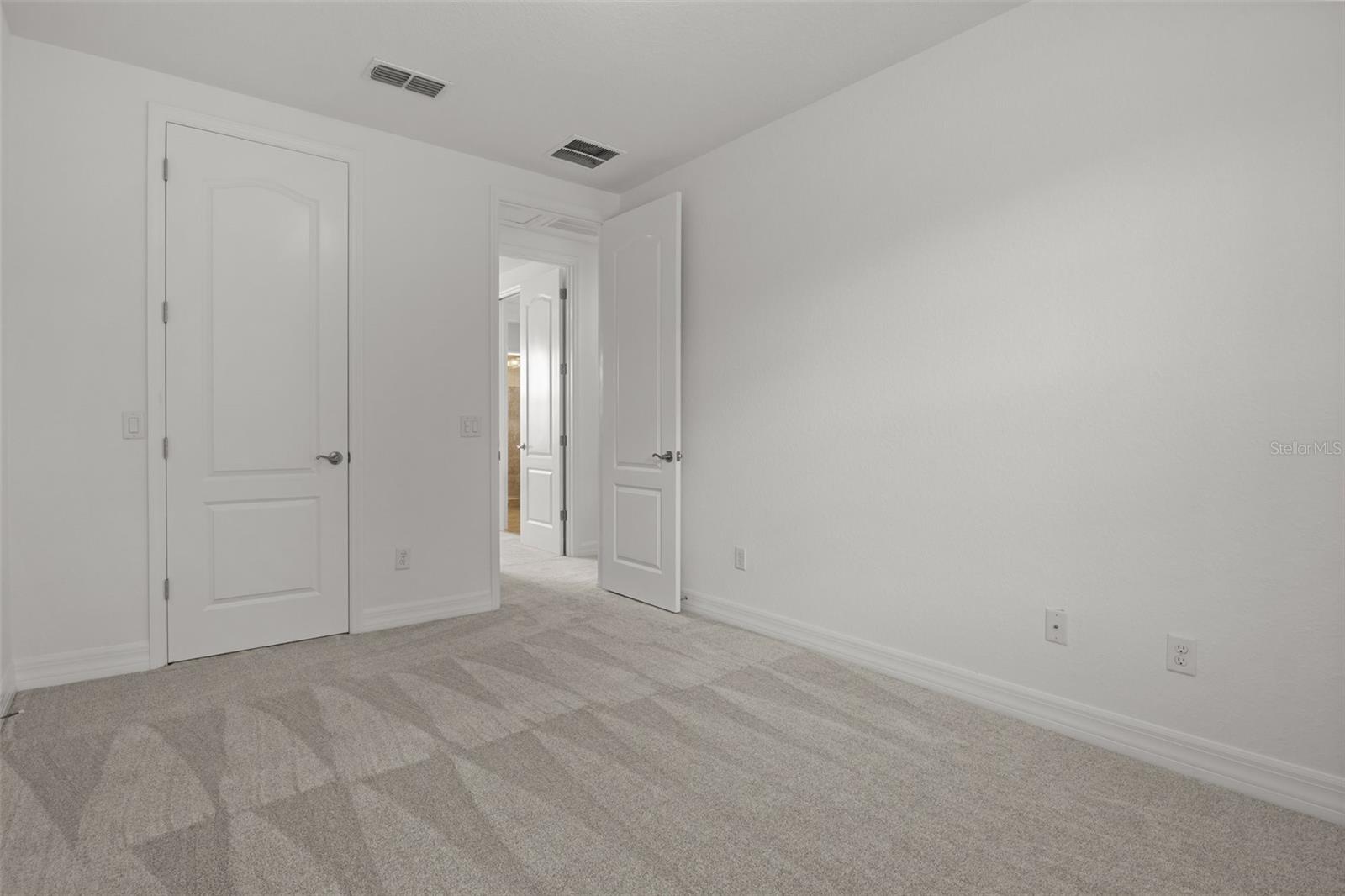 Image 34 of 56 For 10410 Belfry Circle
