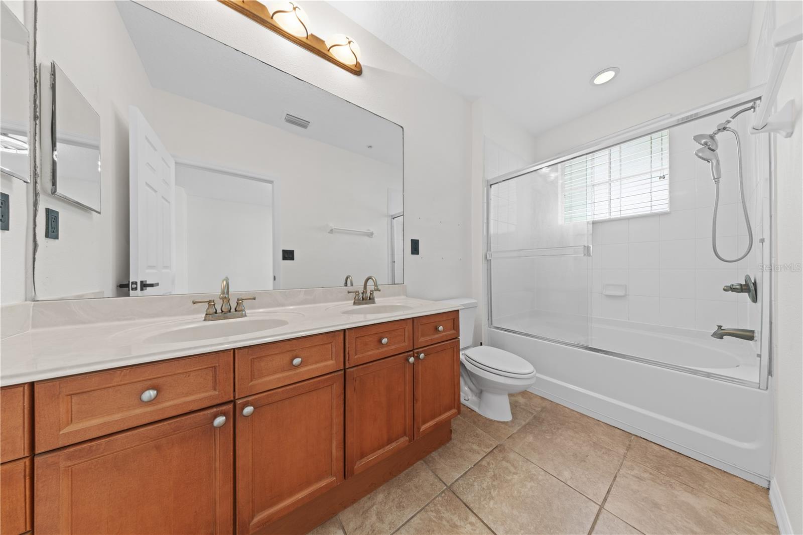 Image 23 of 32 For 11434 Jasper Kay Terrace 1101
