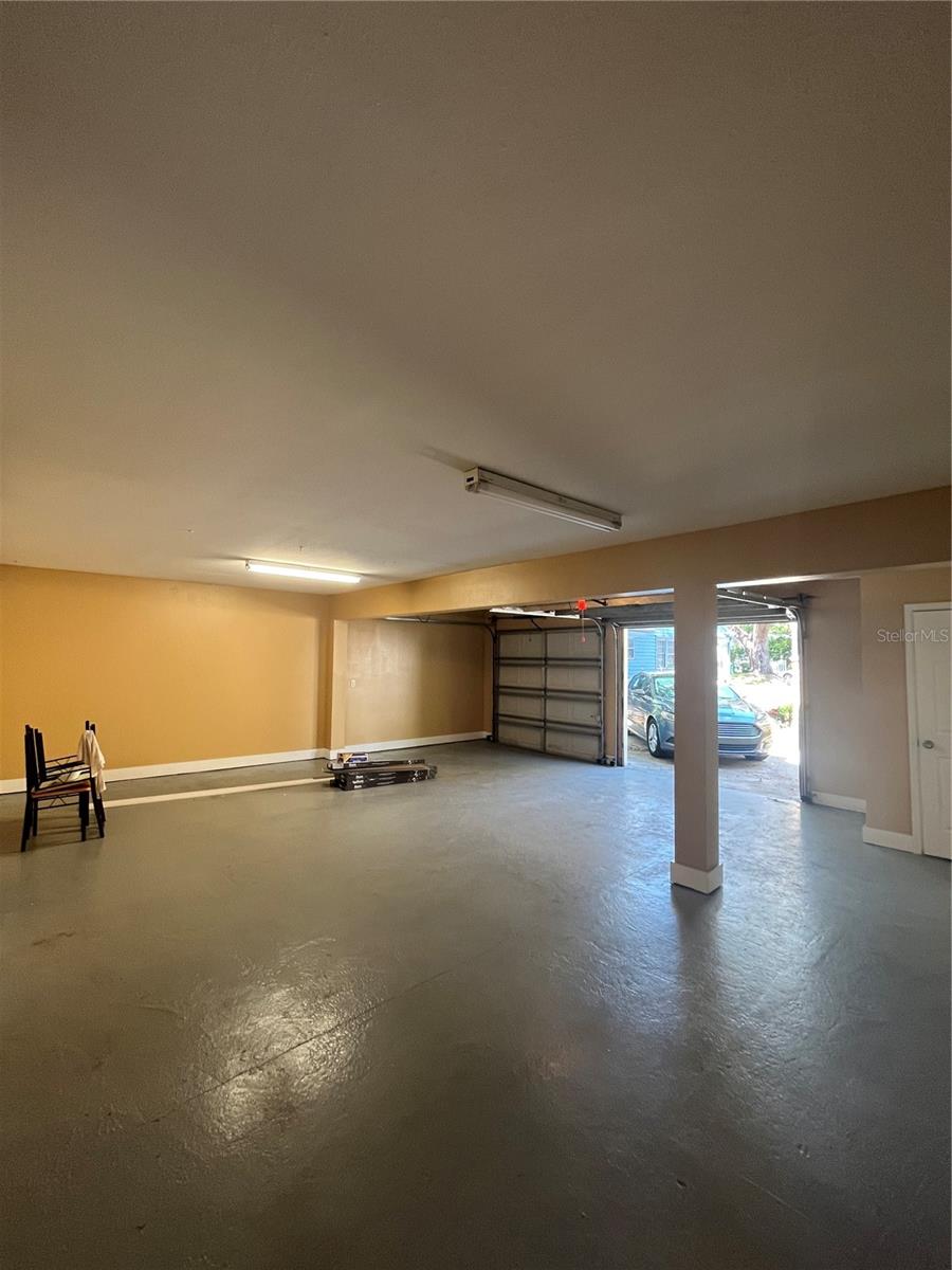 Image 11 of 14 For 520 Amelia Street