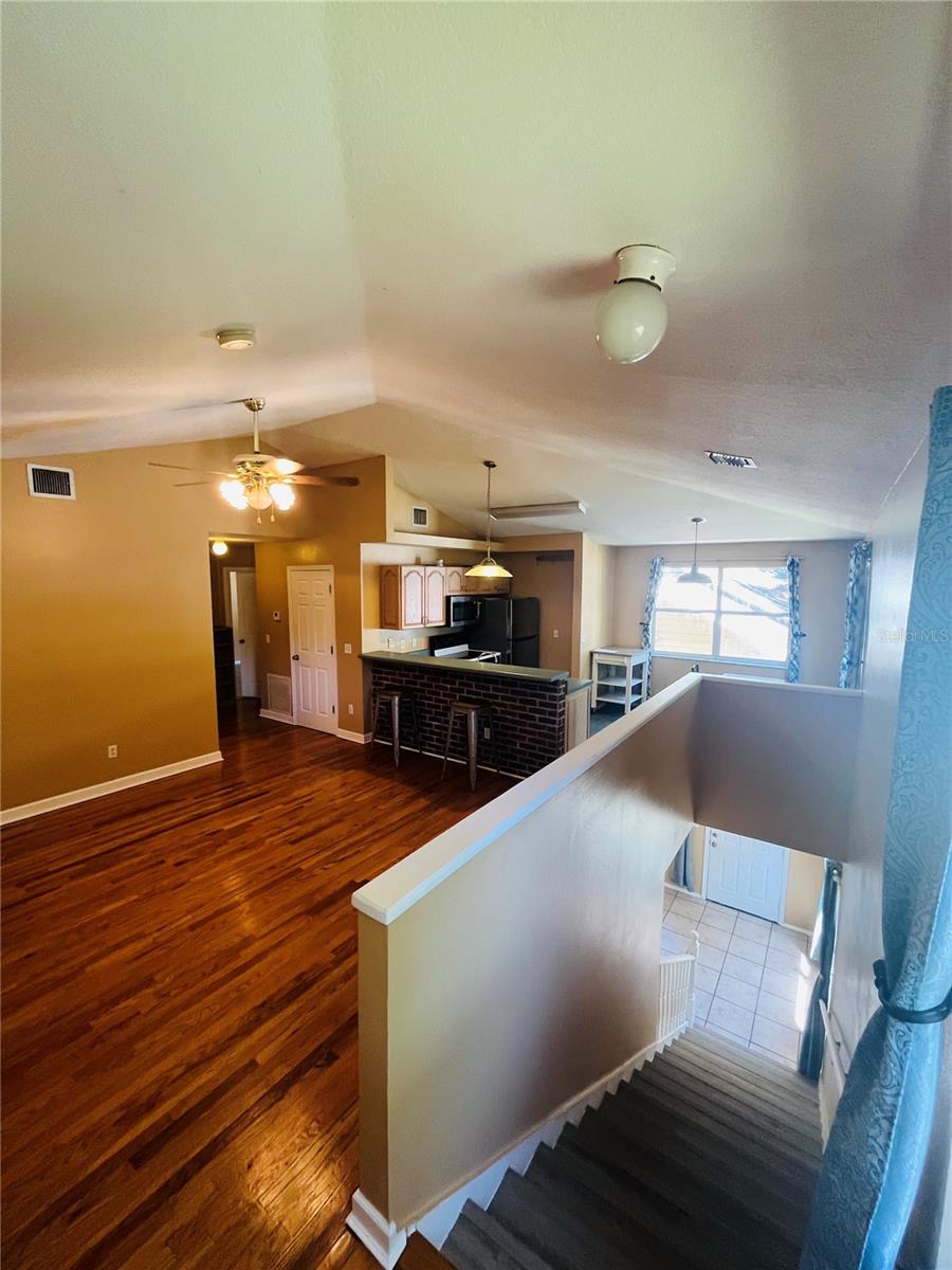 Image 4 of 14 For 520 Amelia Street