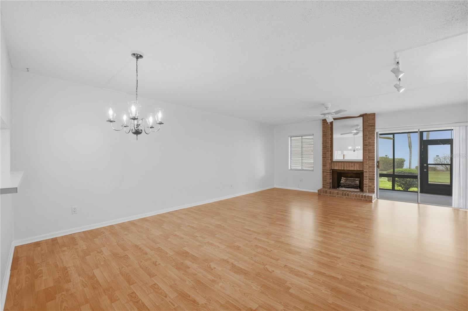 Image 11 of 38 For 7 Escondido Circle 67