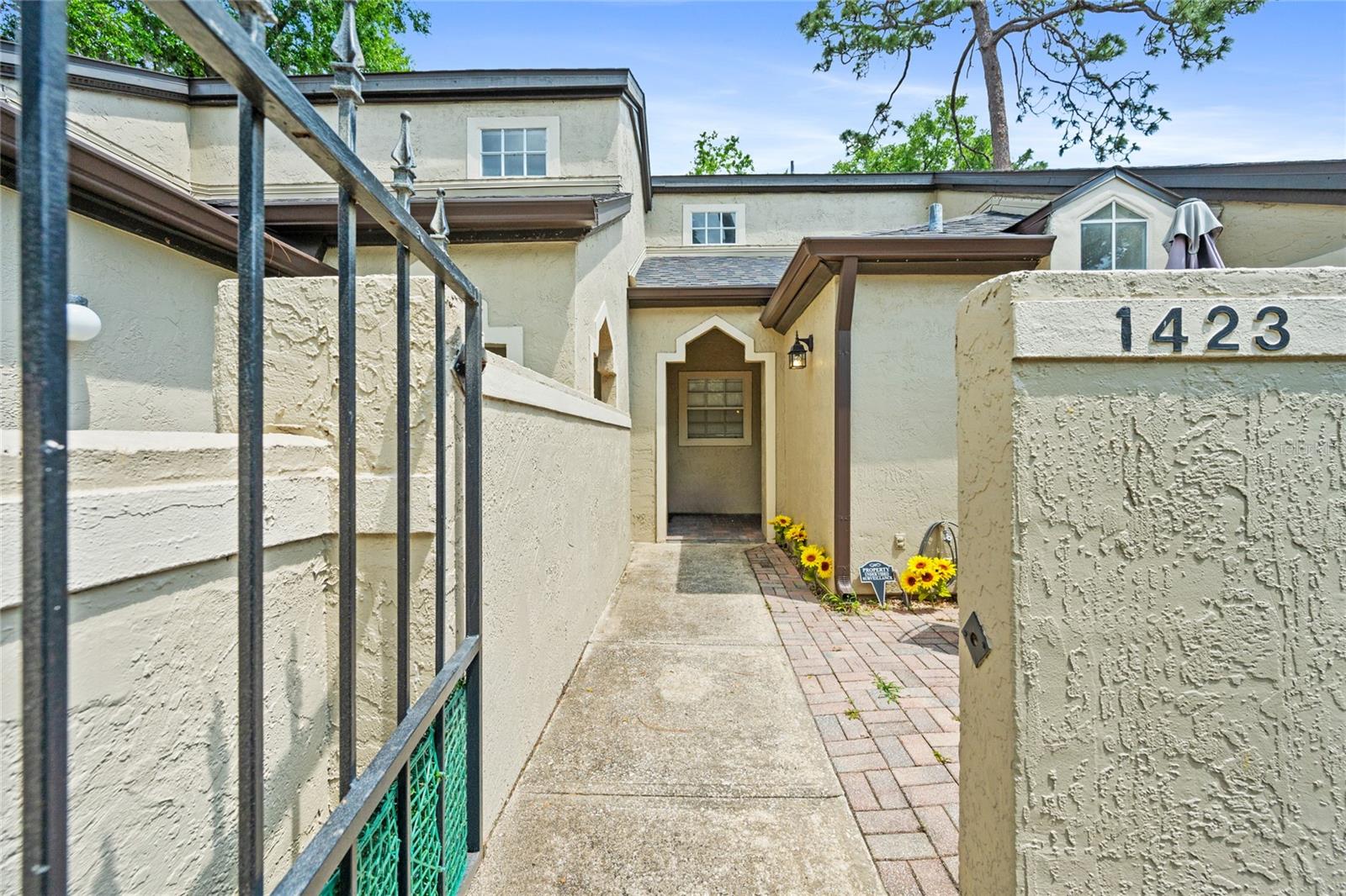 Image 3 of 23 For 1423 Farrindon Circle