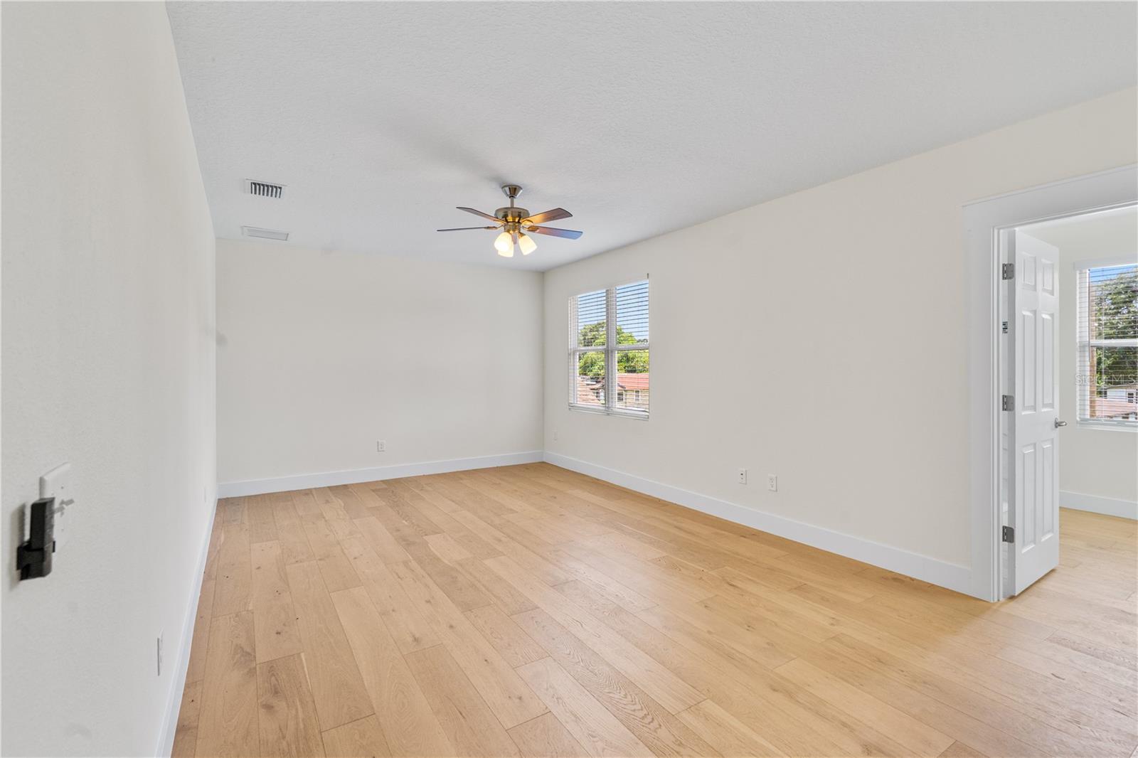 Image 30 of 60 For 1919 Sipes Avenue
