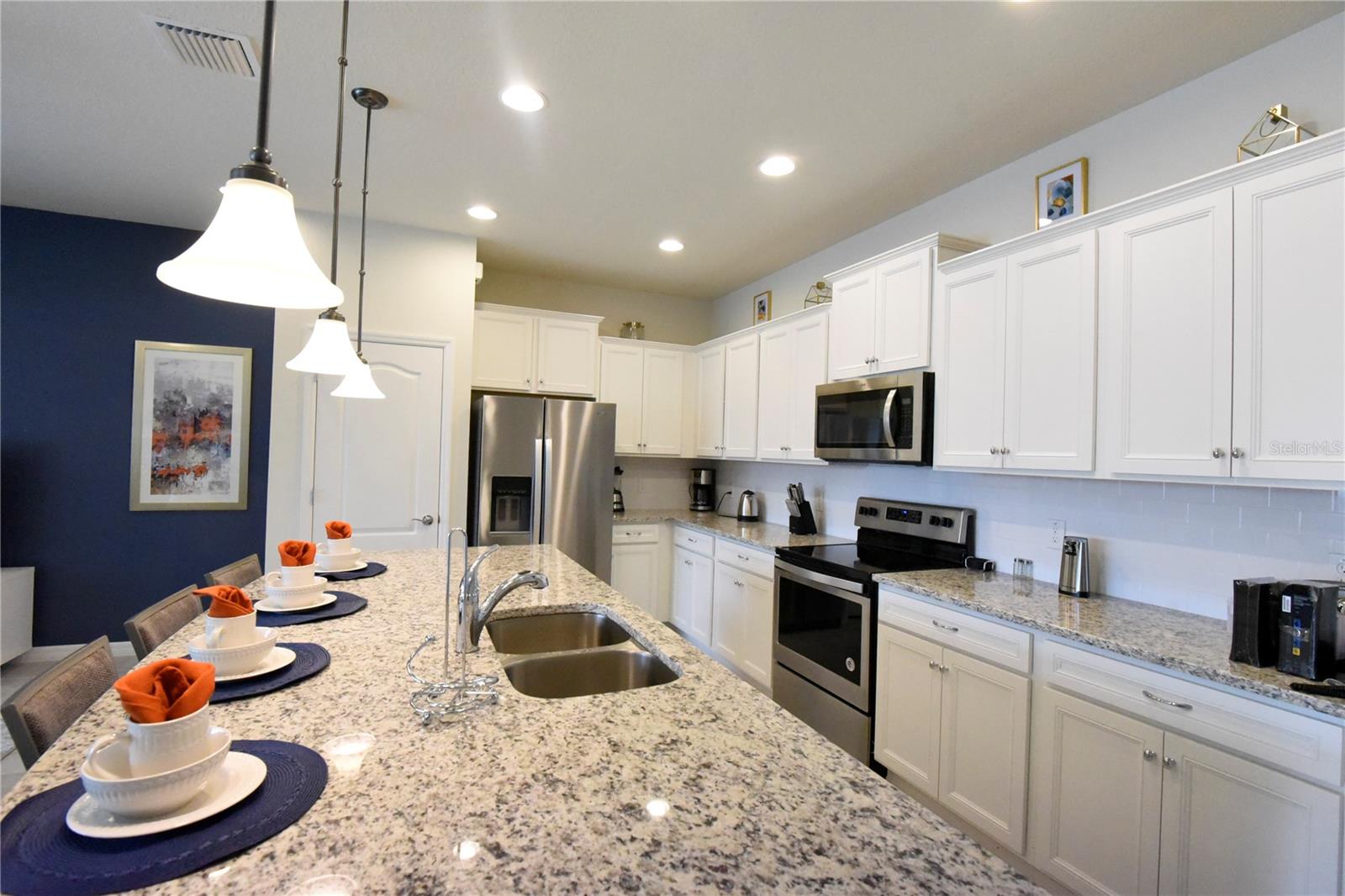 Image 11 of 43 For 8942 Sydney Avenue