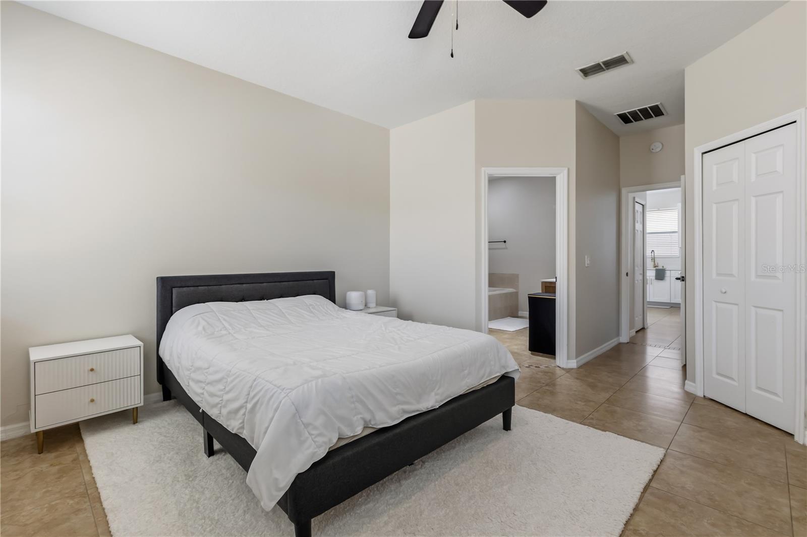 Image 9 of 22 For 15032 Stonebriar Way