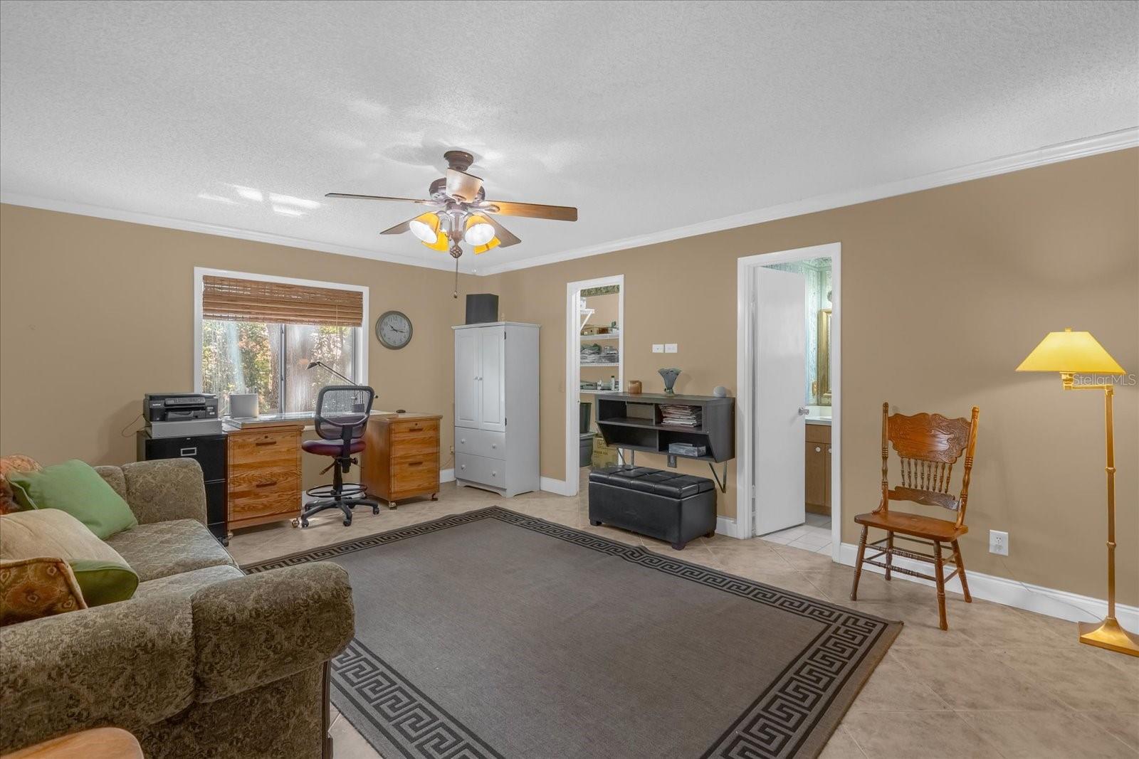 Image 11 of 32 For 205 Woodfield Drive