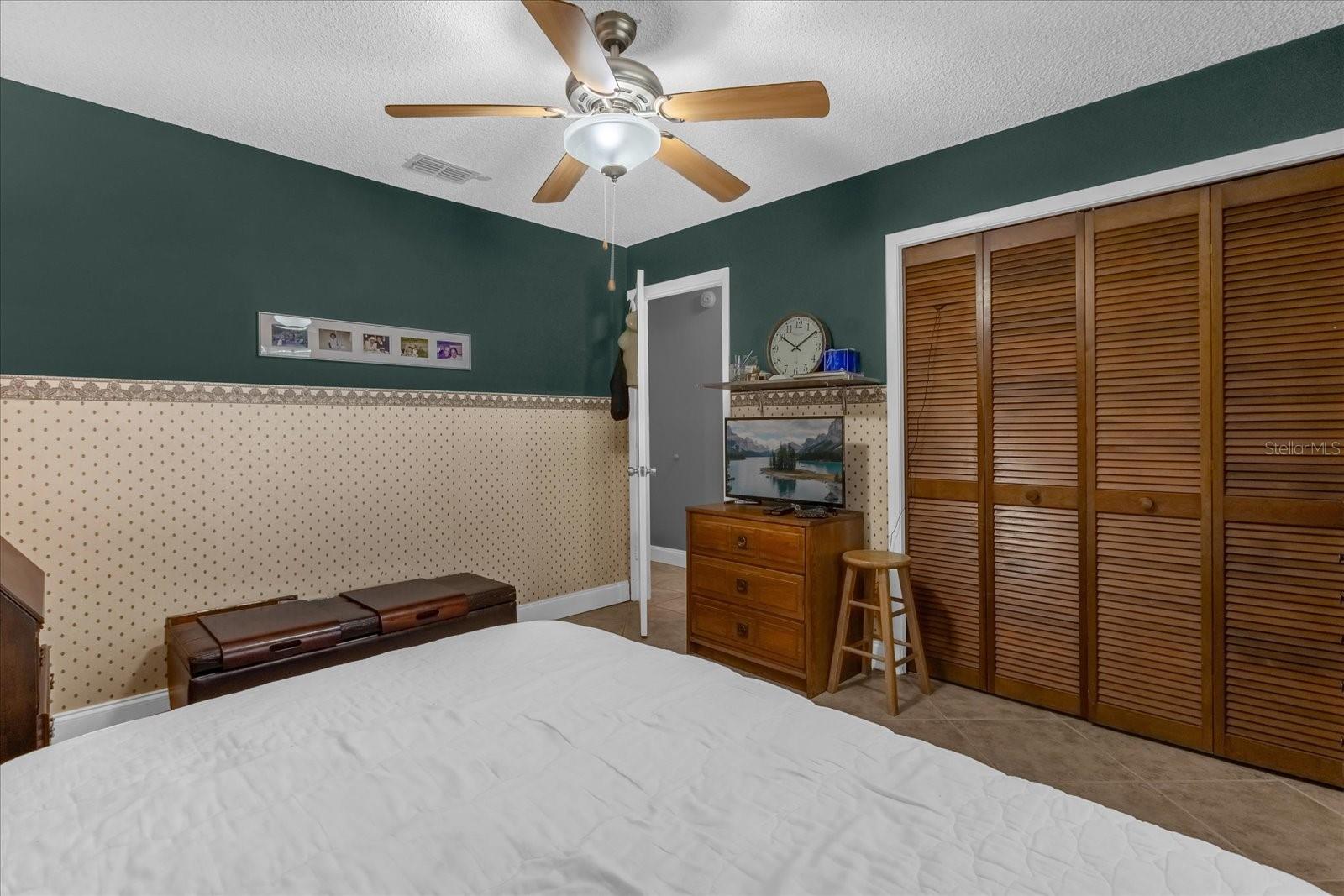 Image 14 of 32 For 205 Woodfield Drive