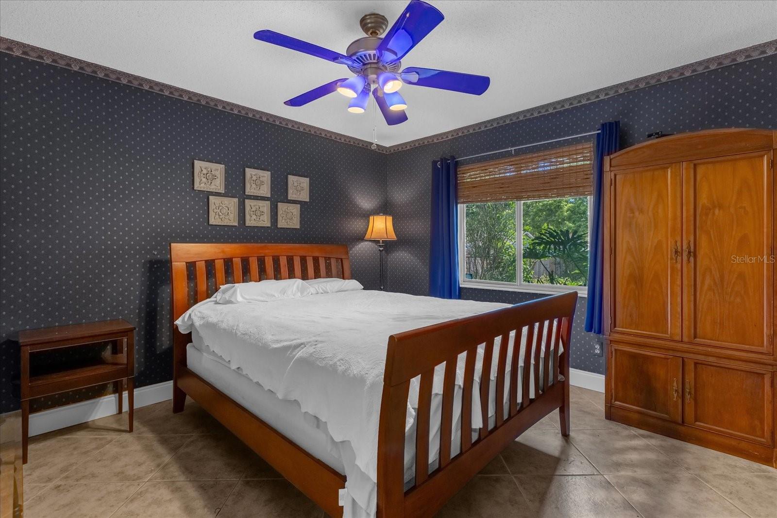 Image 17 of 32 For 205 Woodfield Drive