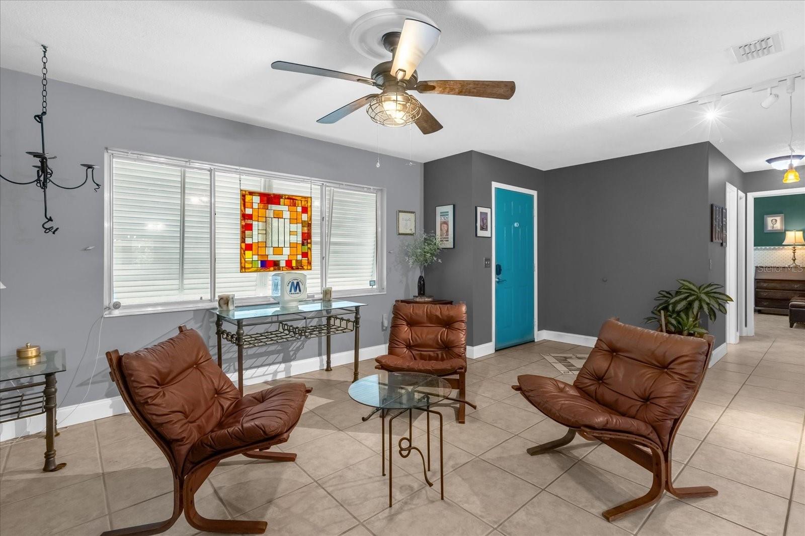 Image 4 of 32 For 205 Woodfield Drive