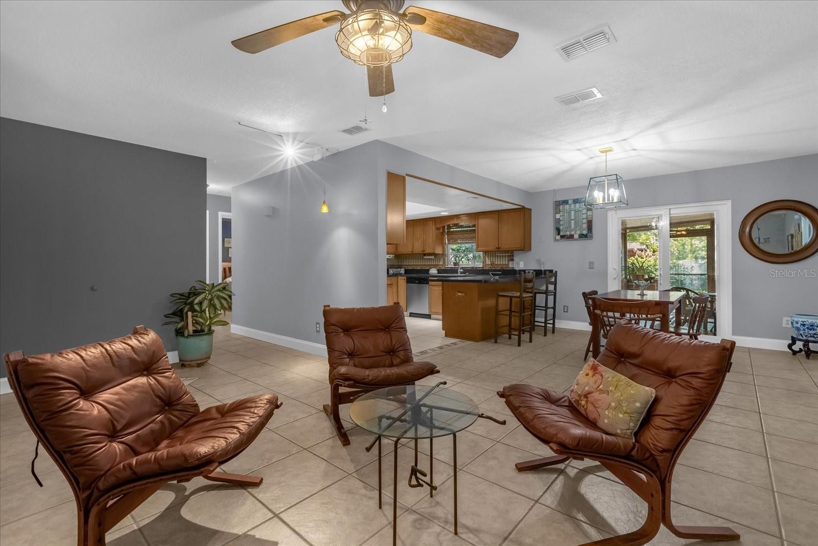 Image 5 of 32 For 205 Woodfield Drive