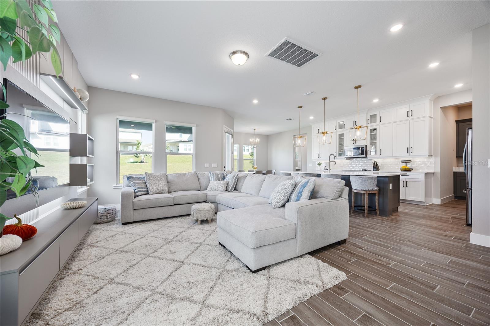 Image 12 of 42 For 5150 Citrus Leaf Boulevard