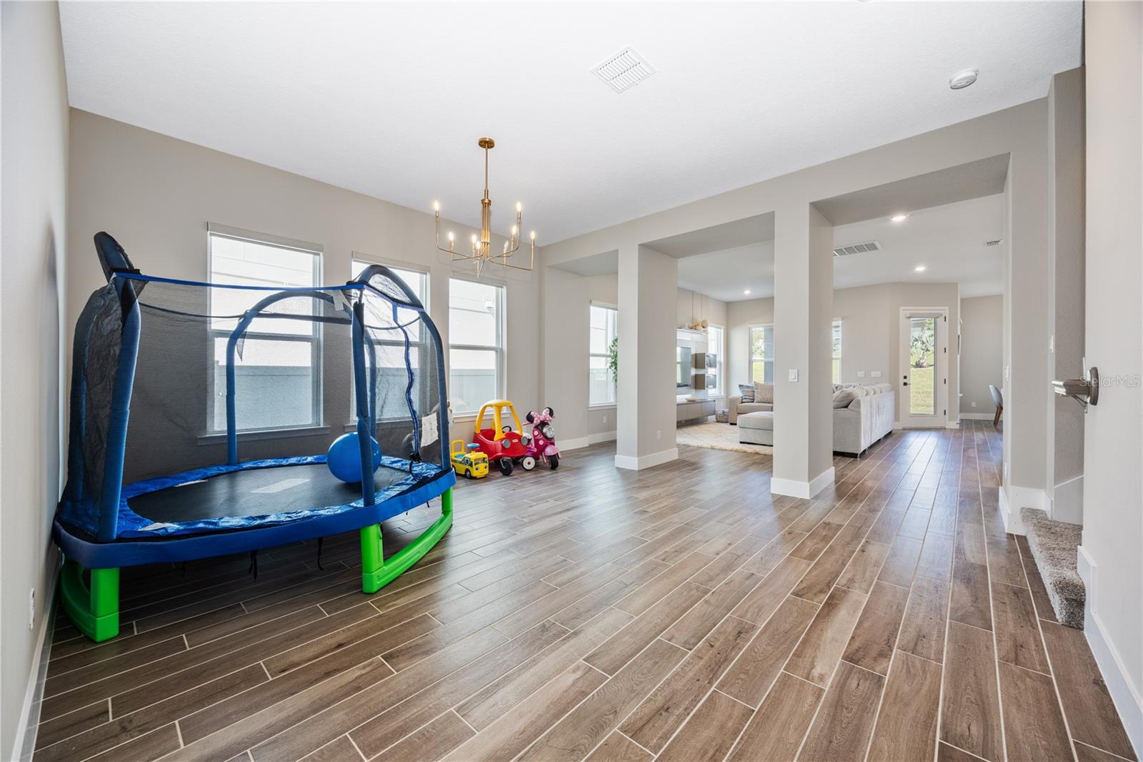 Image 9 of 42 For 5150 Citrus Leaf Boulevard