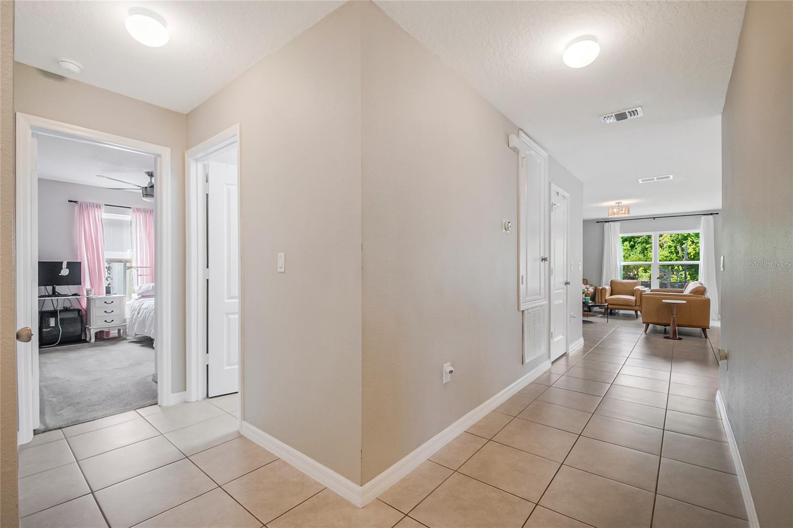 Image 20 of 44 For 2865 Mosshire Circle