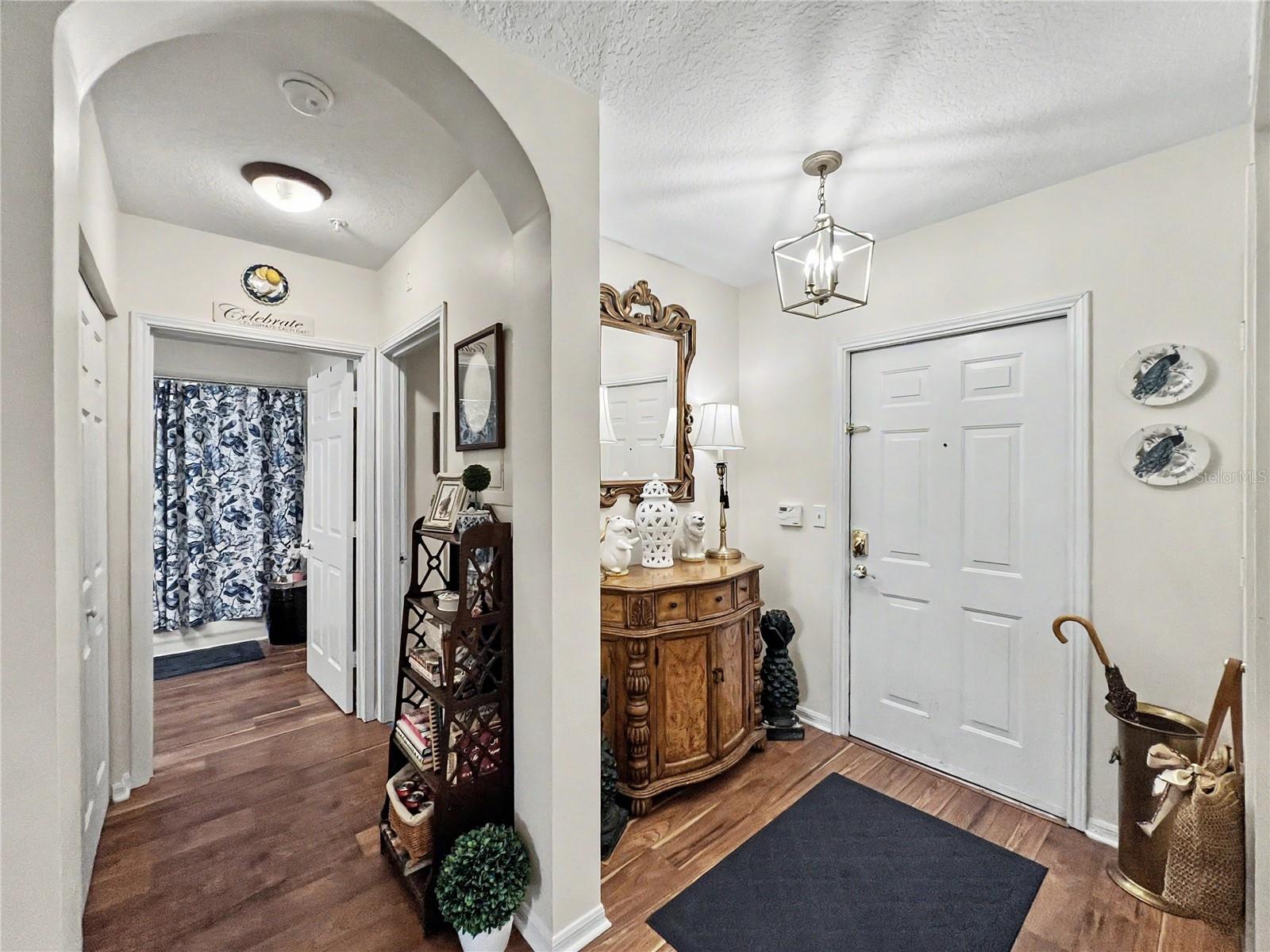 Image 14 of 37 For 909 Waterside Lane 206