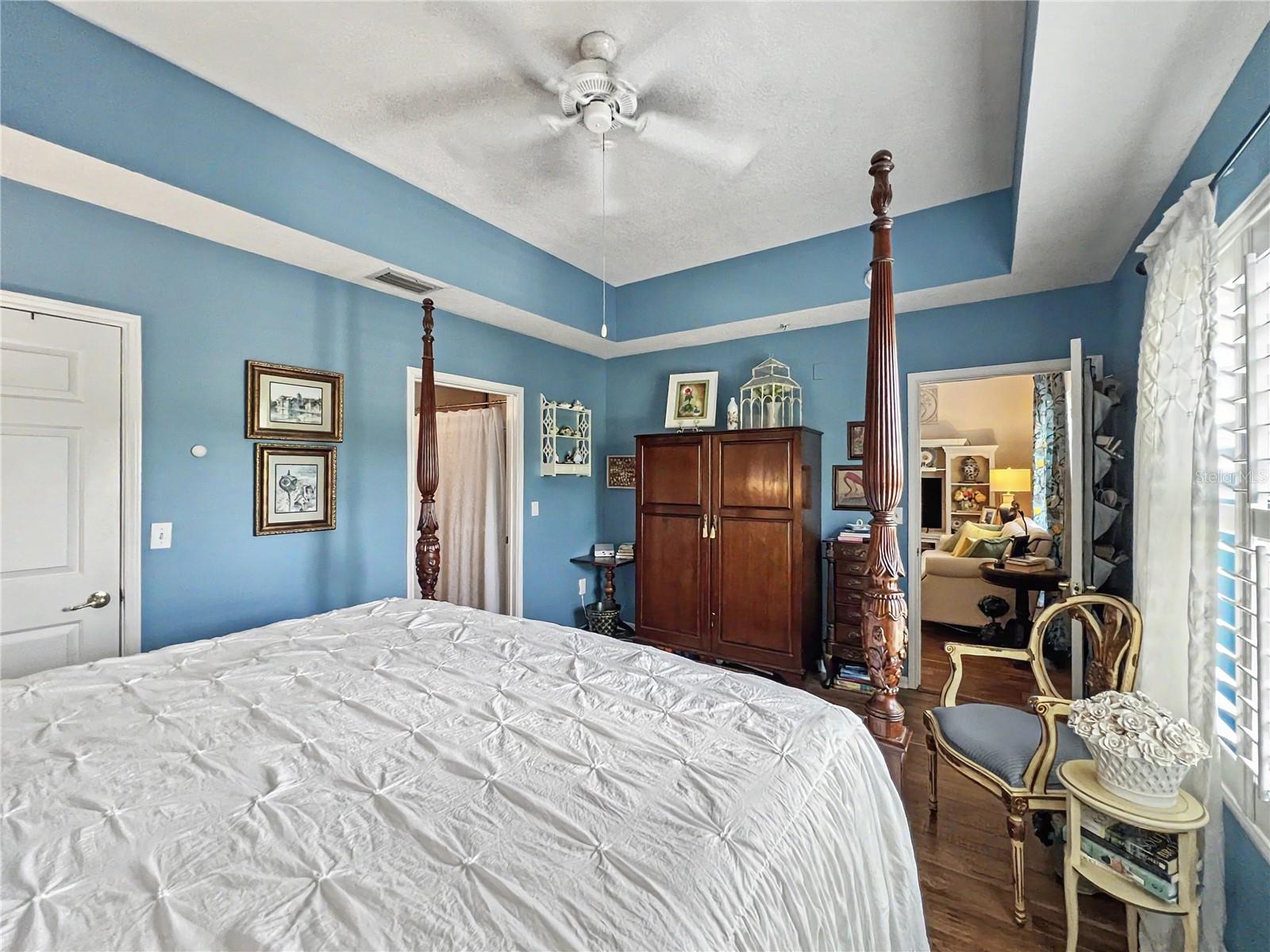 Image 32 of 37 For 909 Waterside Lane 206