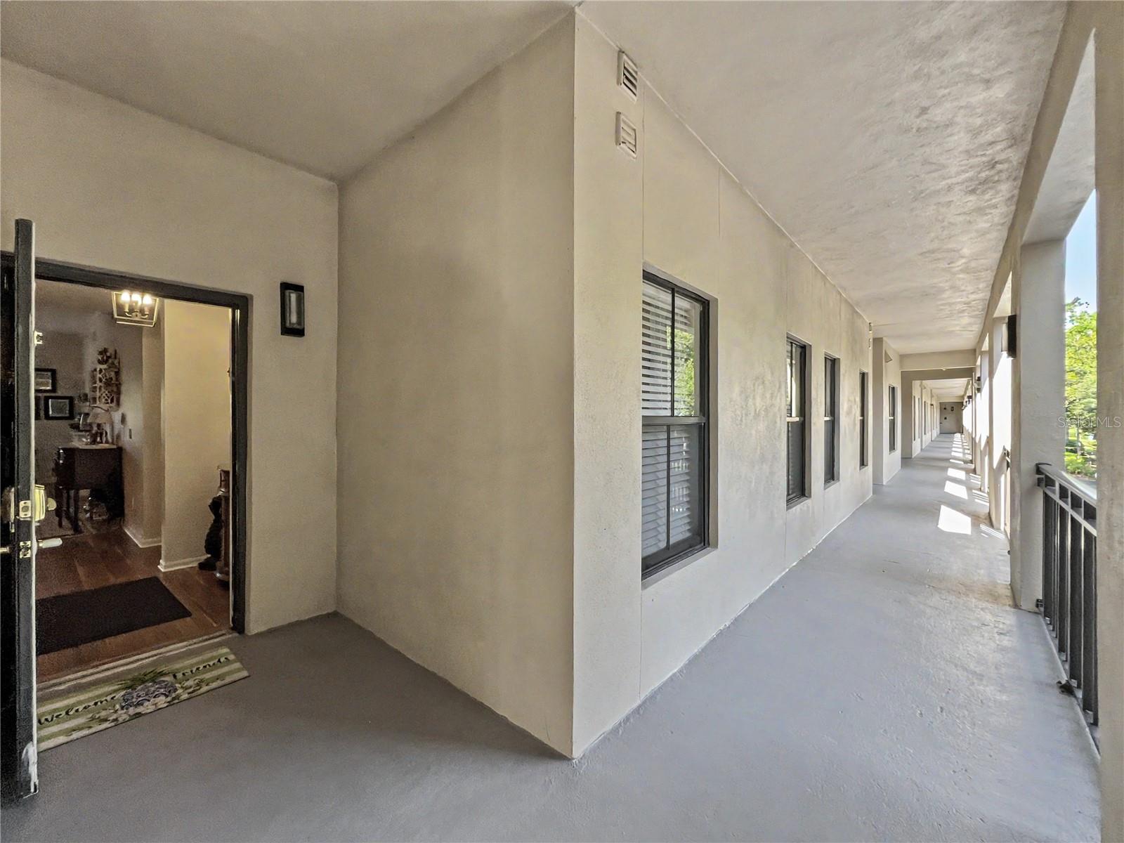 Image 4 of 37 For 909 Waterside Lane 206