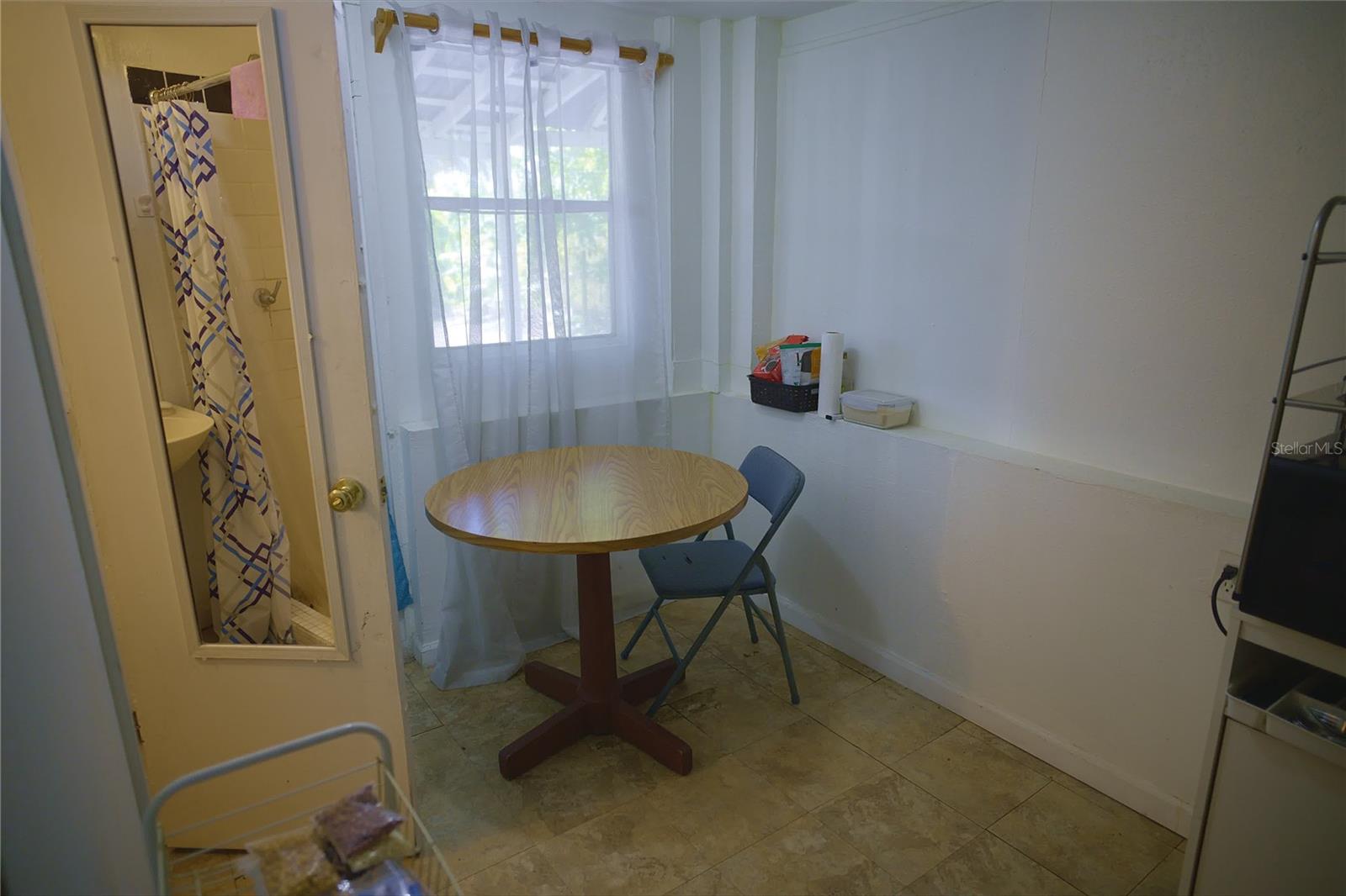 Image 14 of 67 For 2119 Fern Creek Avenue