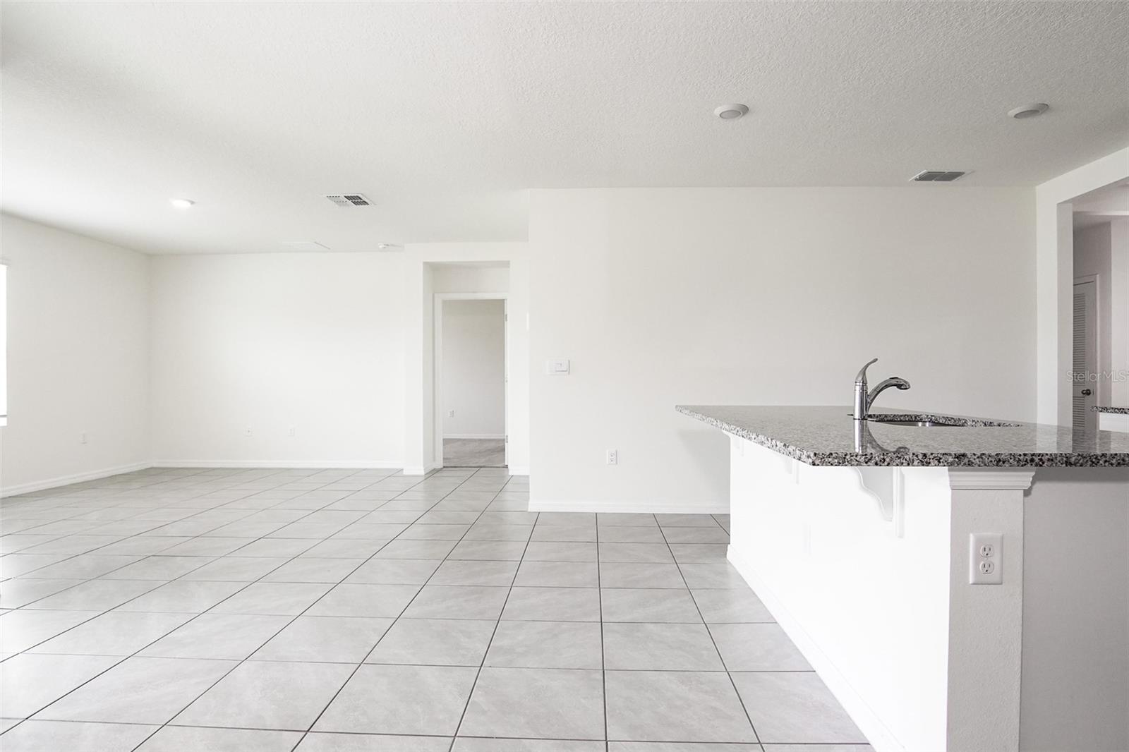 Image 14 of 41 For 11364 Amber Ridge Drive
